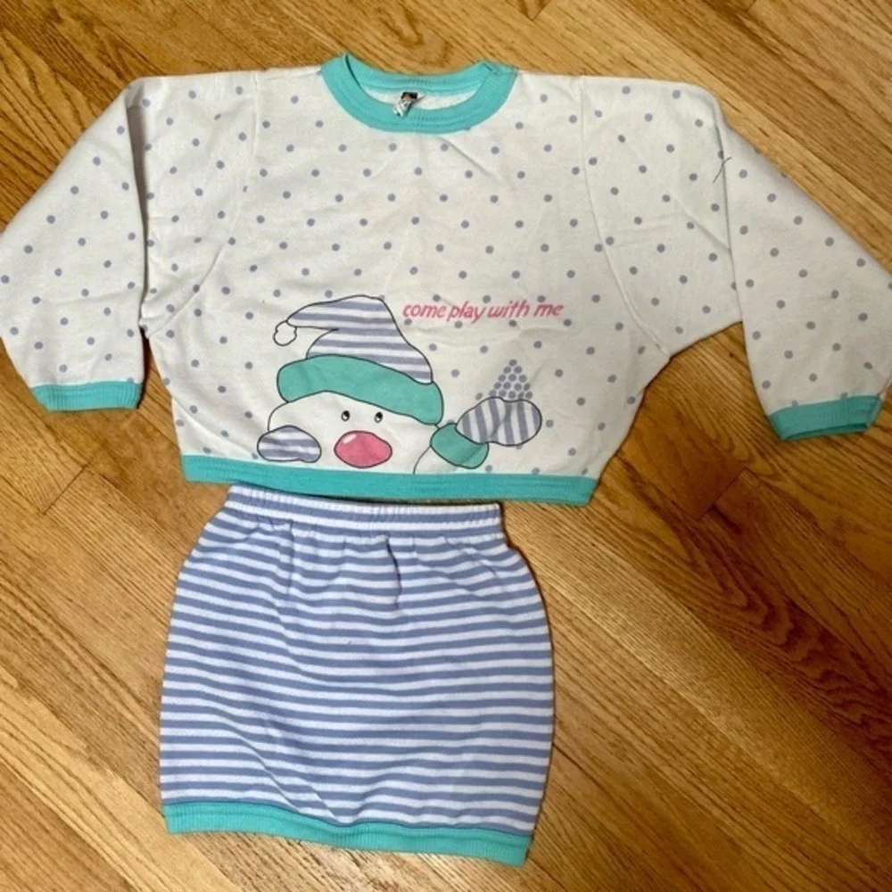 VINTAGE 80s Carter’s two piece Snowman Skirt and Sweatshirt 6 Cotton Blend